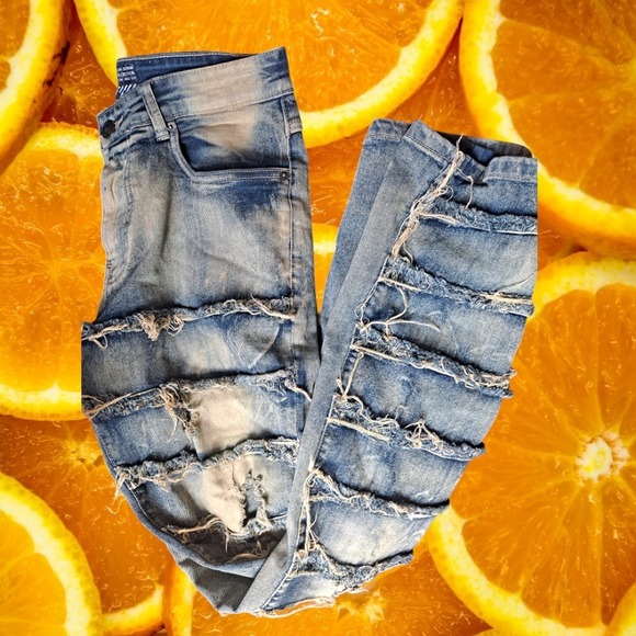 SPARK Distressed Ripped Jeans Bleach Wash‎ Denim Fashion Pants Mens Size 32x36 - Picture 1 of 5